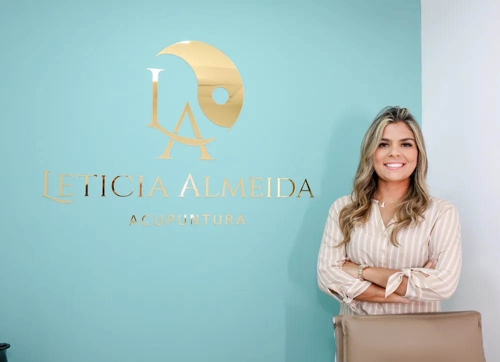 Letícia Almeida · Enfermagem e Acupuntura