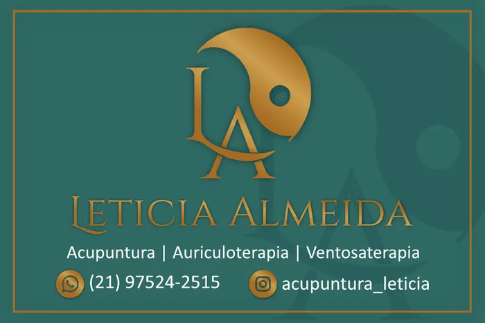 Placa da porta do consultório de Letícia Almeida
